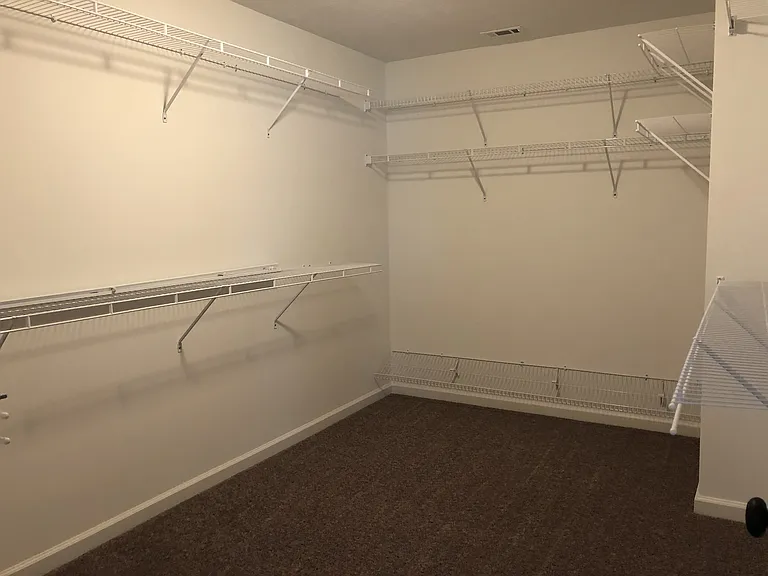 5029 Copse Dr — Photo 10