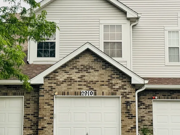 2910 Stockton Ct, Naperville, IL