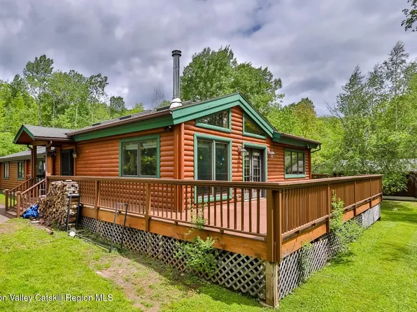 25 Looking Glass Road, Hunter, NY 12442