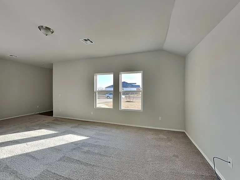 1029 E Stetson Ln — Photo 3