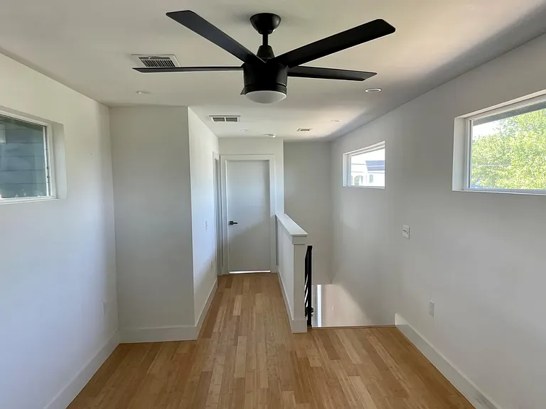 3409 Pennsylvania Ave — Photo 6