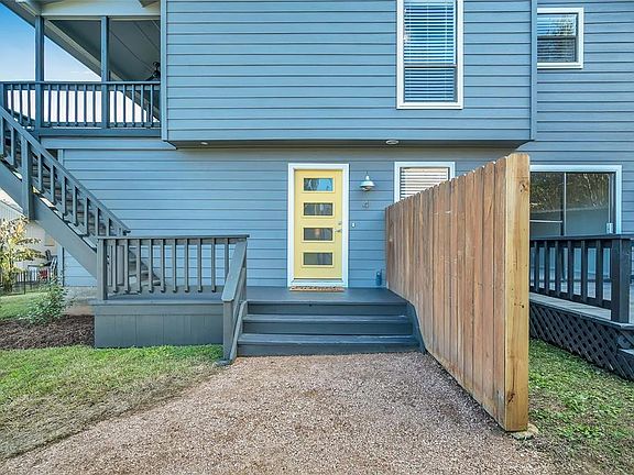 4th image of 4 Lakeview Vlg