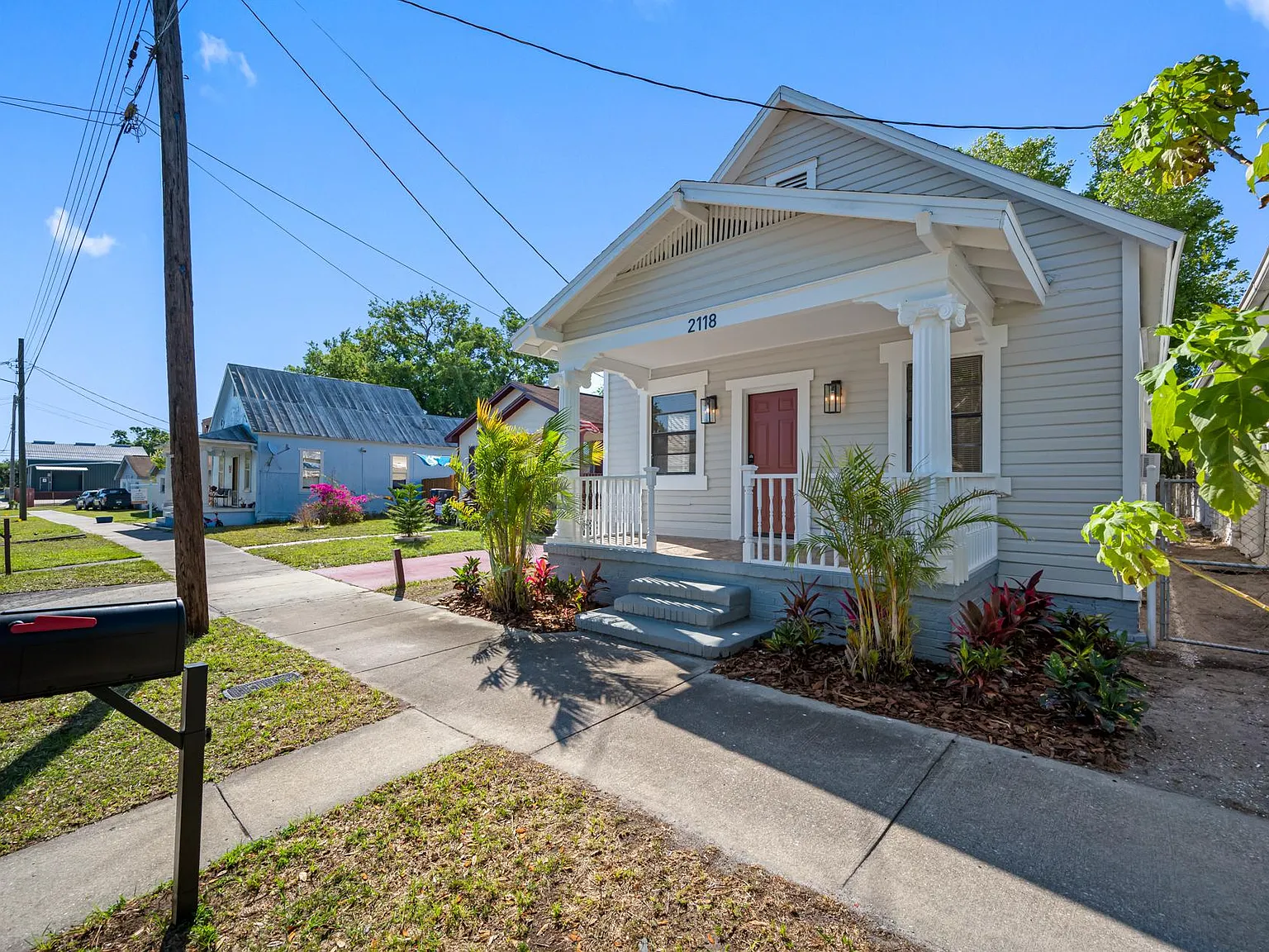 3 bed, 1064 sqft, $2,500 — Photo 4