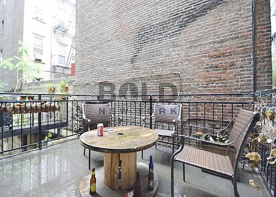 Rented by Bold New York | media 12