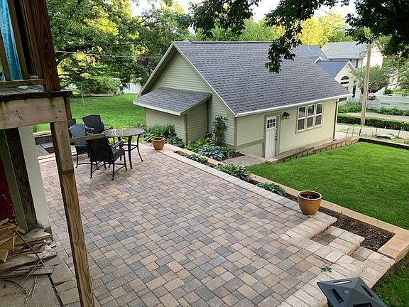 Multi-level new back patio.
