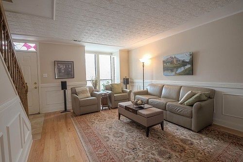3rd image of 1033 Washington St #1033