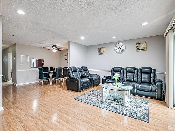 5th image of 428 Northam Dr