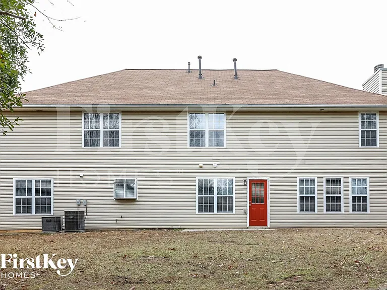 1213 Lakeview Cove Dr — Photo 15