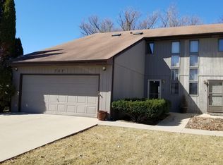 707 S Raven Rd, Shorewood, IL 60404