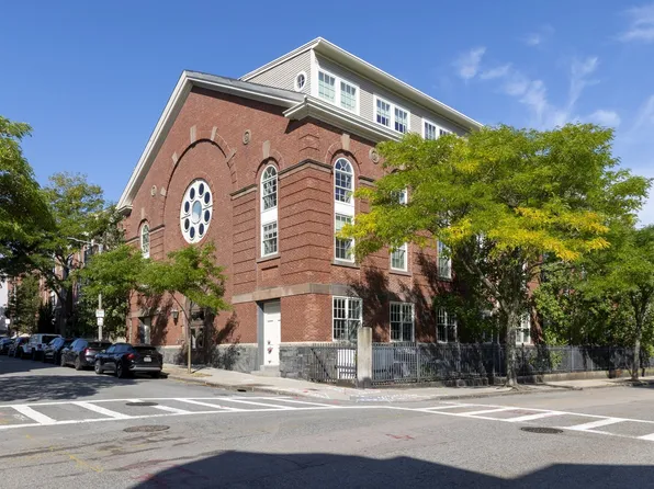 616 E 4th St Unit 303, South Boston, MA 02127