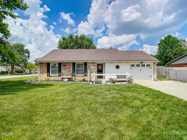 820 Primrose Dr, Wapakoneta, OH 45895