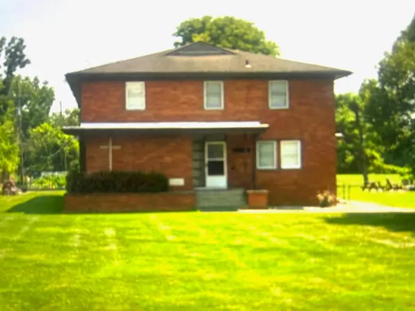 21599 Parke Ln, Grosse Ile, MI 48138