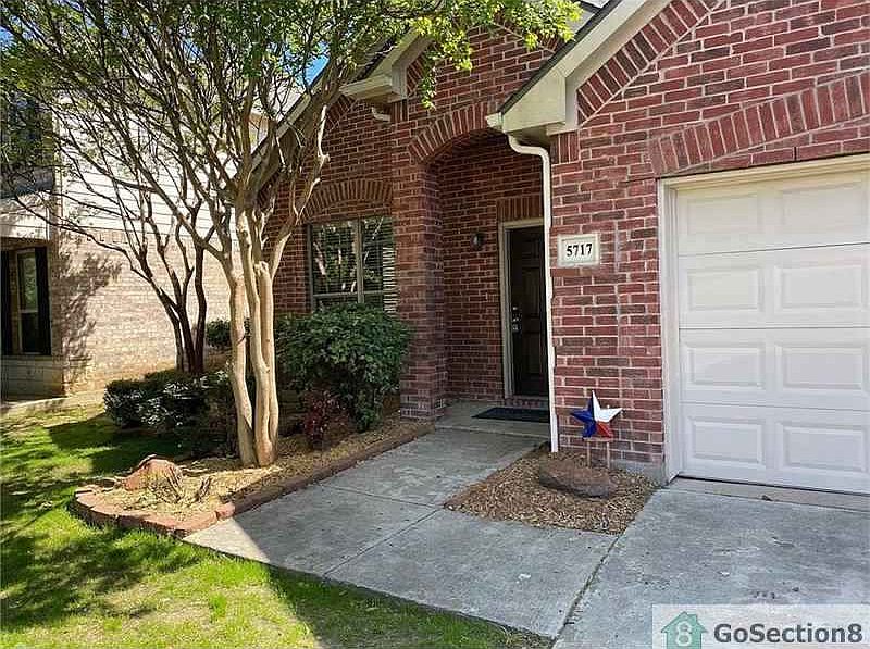 1st image of 5717 Lodgestone Dr