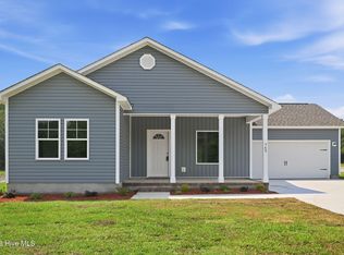589 Batchelor Rd, Richlands, NC 28574