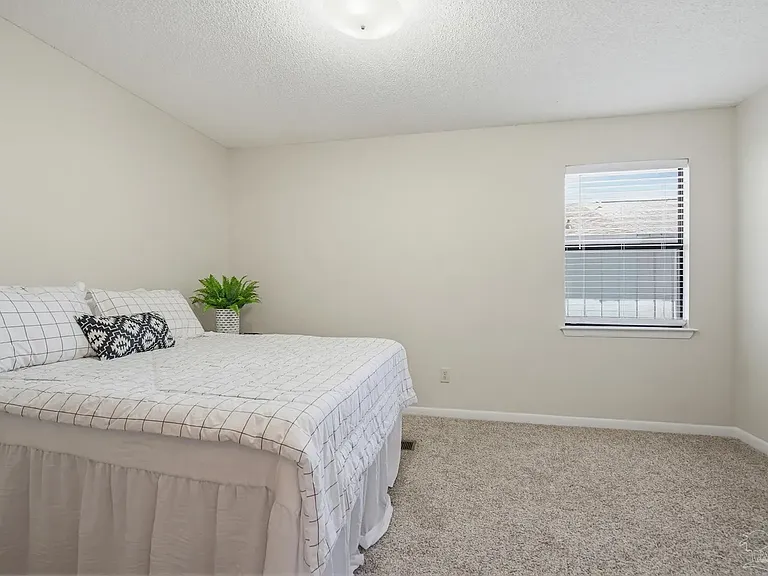 3301 E Brainerd St — Photo 9