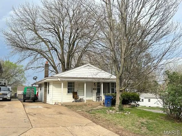 11021 Bernice Ave, Saint Ann, MO 63074