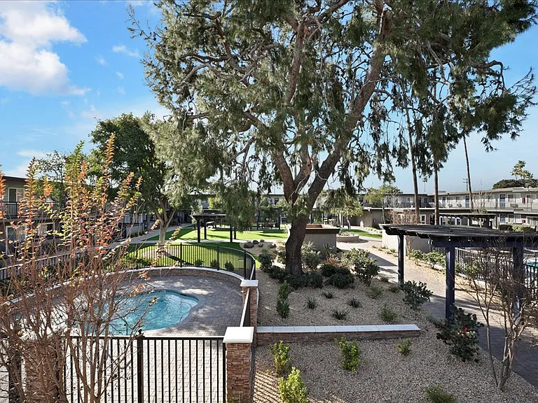 Tierra Palms Apartment Homes — Photo 98