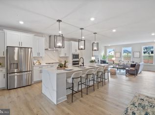 13806 Ridgeview Ct, Cockeysville, MD 21030