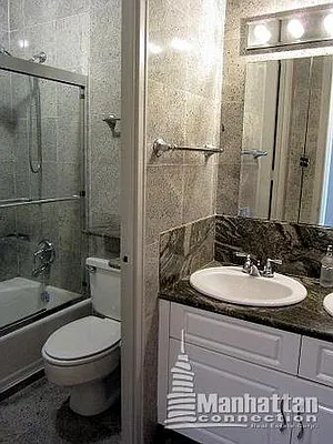 Rented by Manhattan Connection | media 8