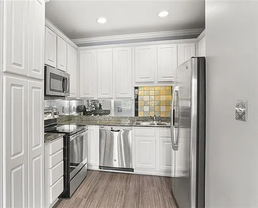 1436 Lake Ave #C — Photo 6