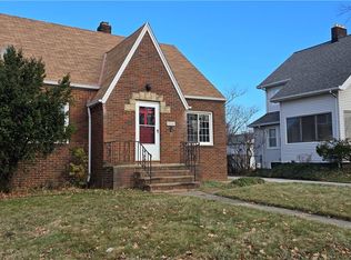 18751 Locherie Ave, Euclid, OH 44119