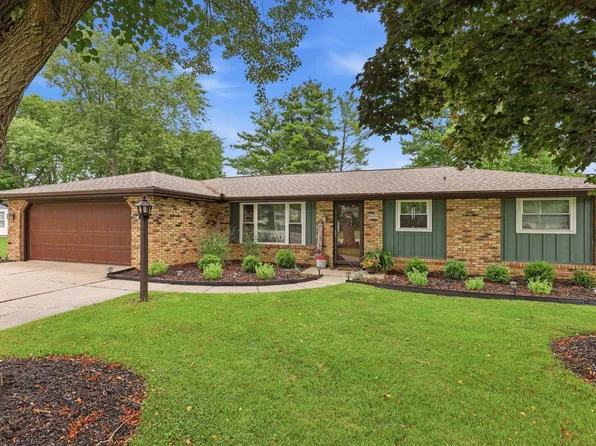 2008 Walden Dr, Auburn, IN 46706