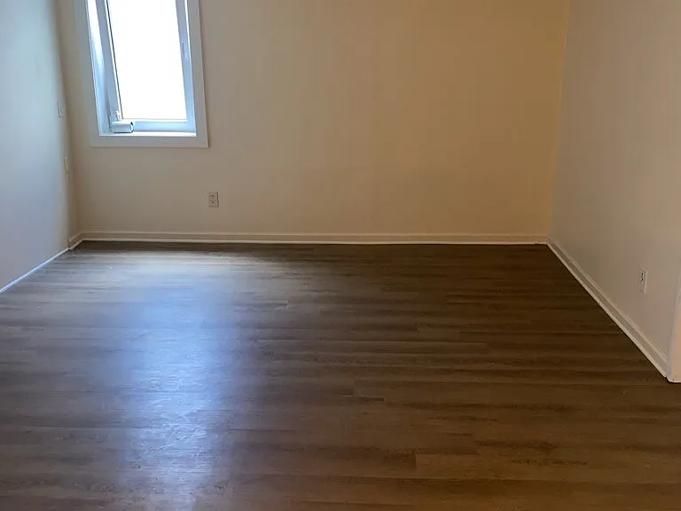 560 S 40th St — Photo 10