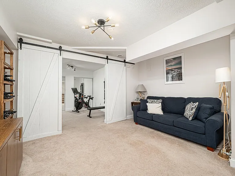 2701 Fremont Ave S #1 — Photo 21