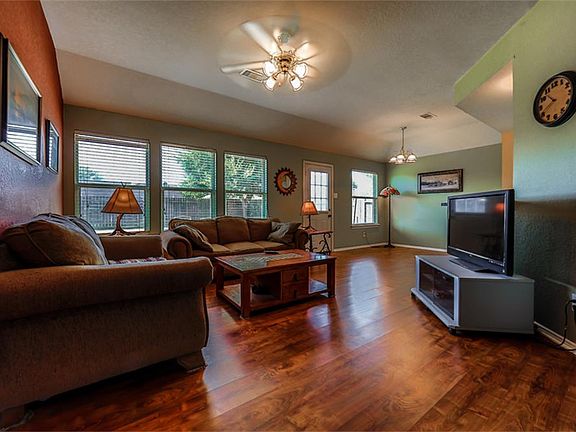 4th image of 24219 Wild Horse Ln