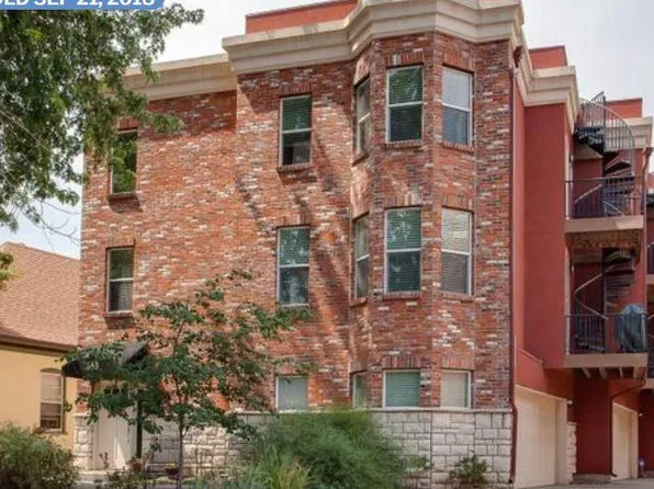 1867 Vine St, Denver, CO 80206