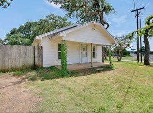 5939 Meandering Rd, River Oaks, TX 76114