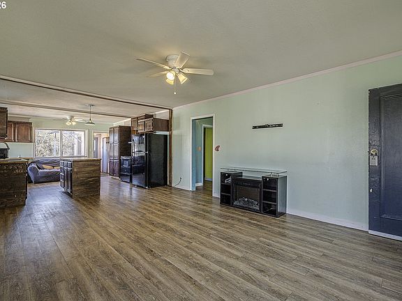 5th image of 442 1st Ave