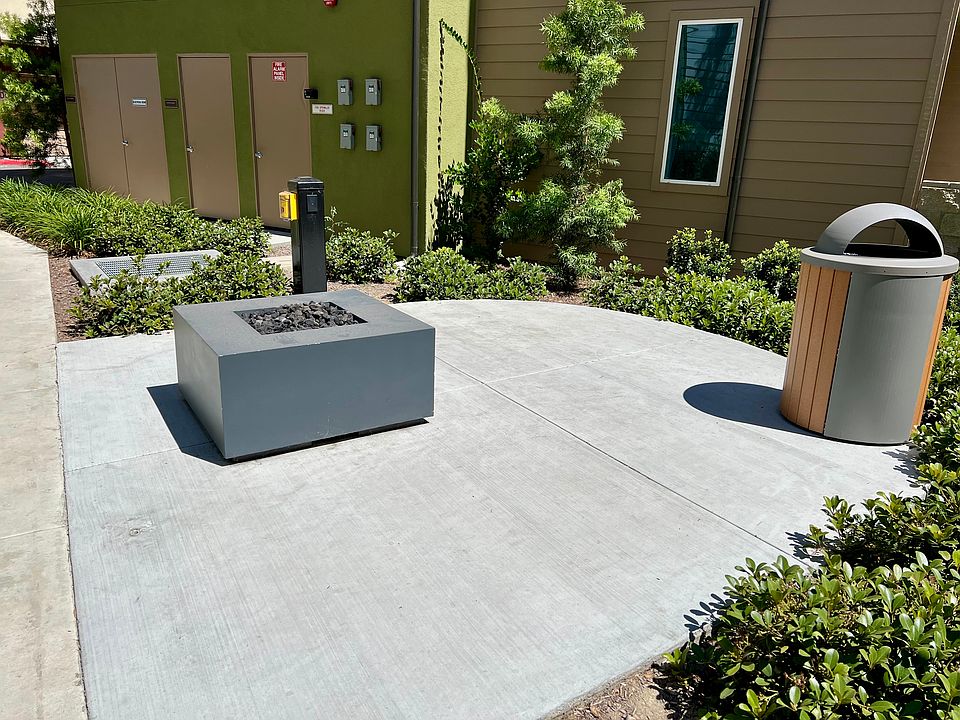 Additional fire pit