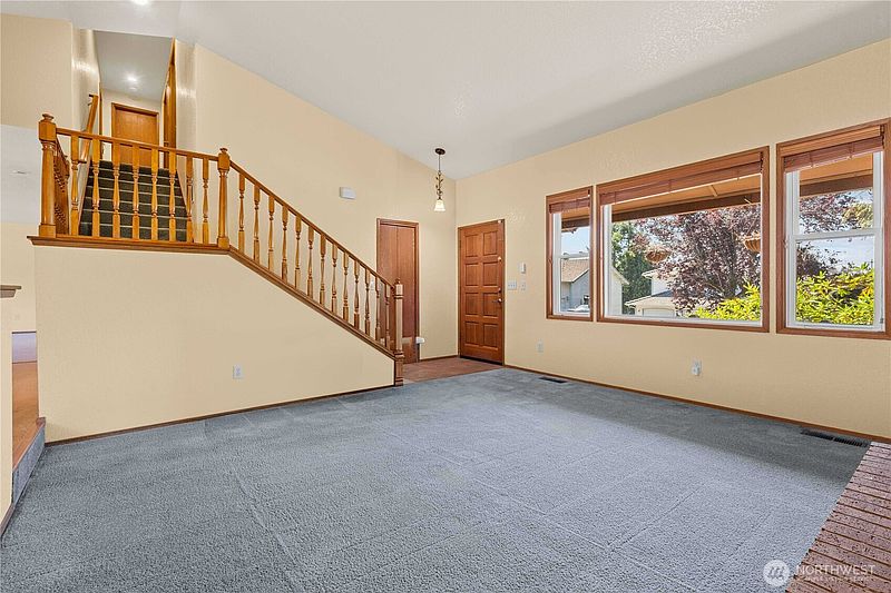 5th image of 13700 SE 201st Street
