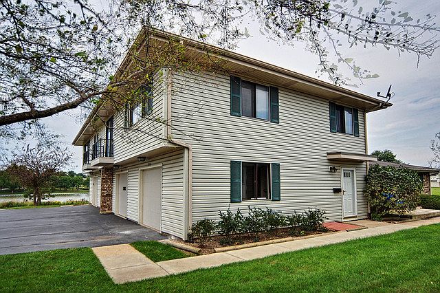 1st image of 830 Pondview Ct #830