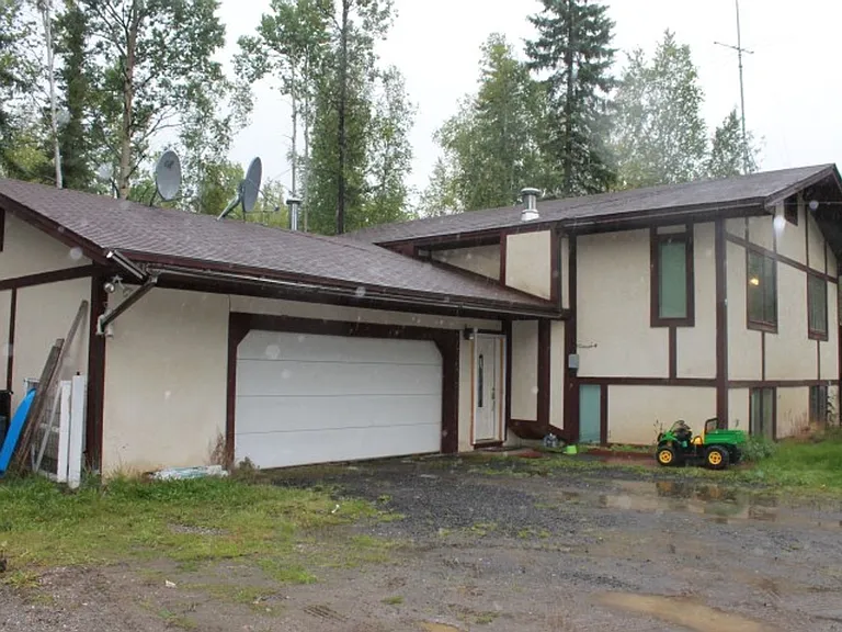 3766 Lyle Ave — Photo 1