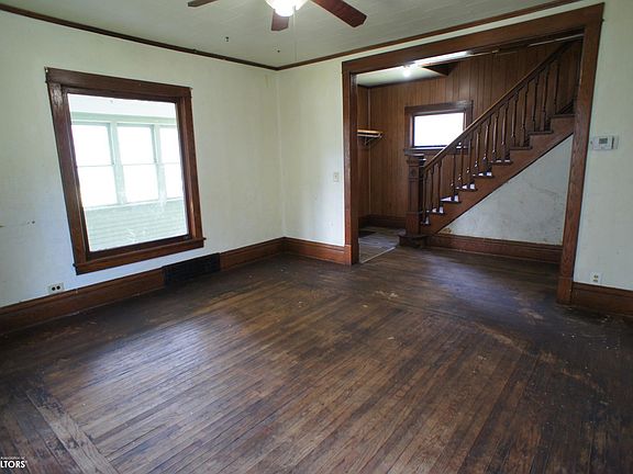 3rd image of 1037 1st St