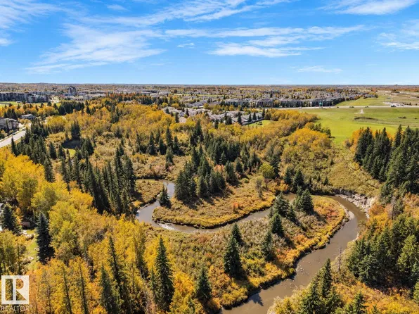 905 Blacklock Way SW #306, Edmonton, AB T6W 1M7