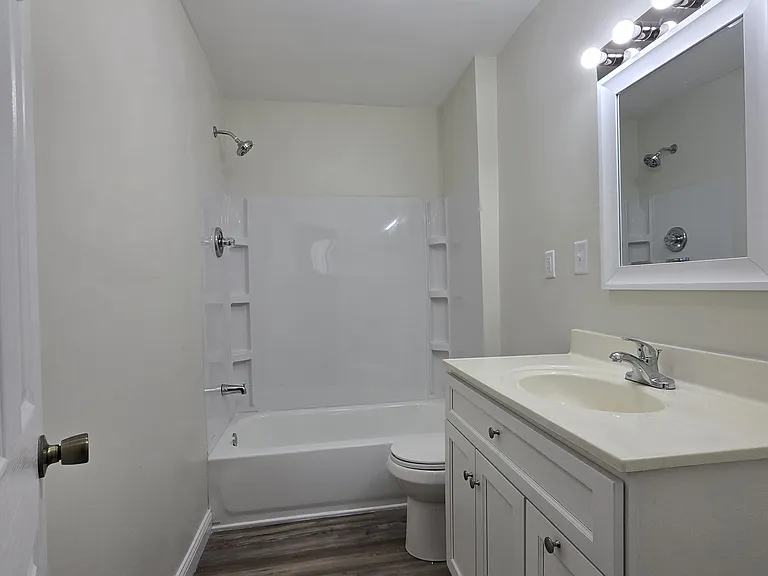 3822 Melville Ave #2 — Photo 15