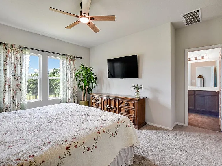 121 Bent Creek Ln — Photo 13