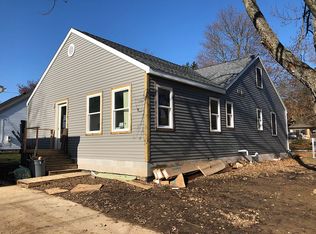 291 Benjamin St, Romeo, MI 48065