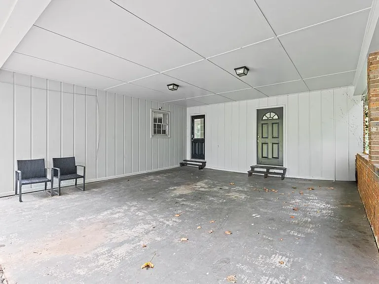 246 Barbara Ln SW — Photo 5
