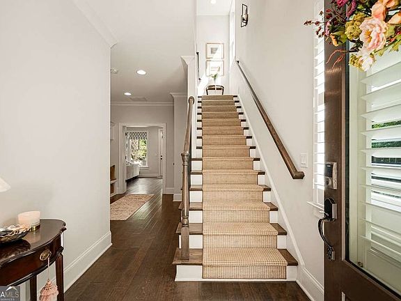 4th image of 137 Quinn Way