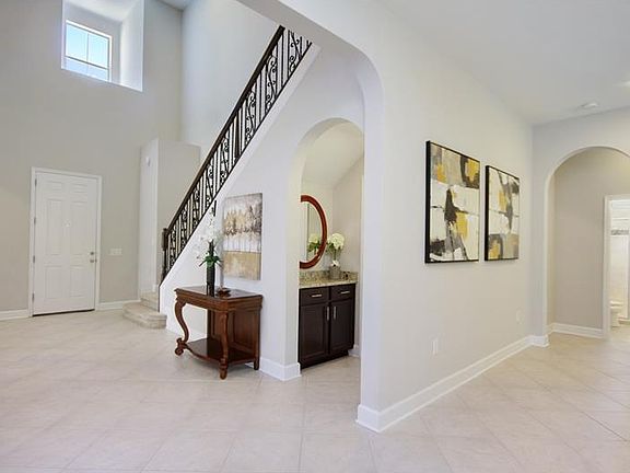 3rd image of 4063 Windcrest Dr