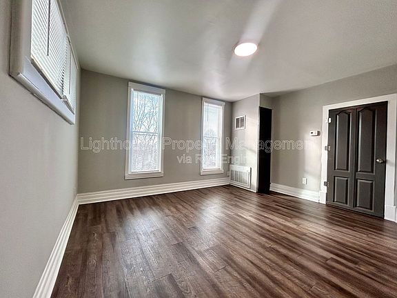 5th image of 1000 Cass Ave SE #3