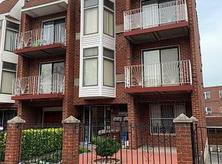 50-40 44th St #3, Woodside, NY 11377