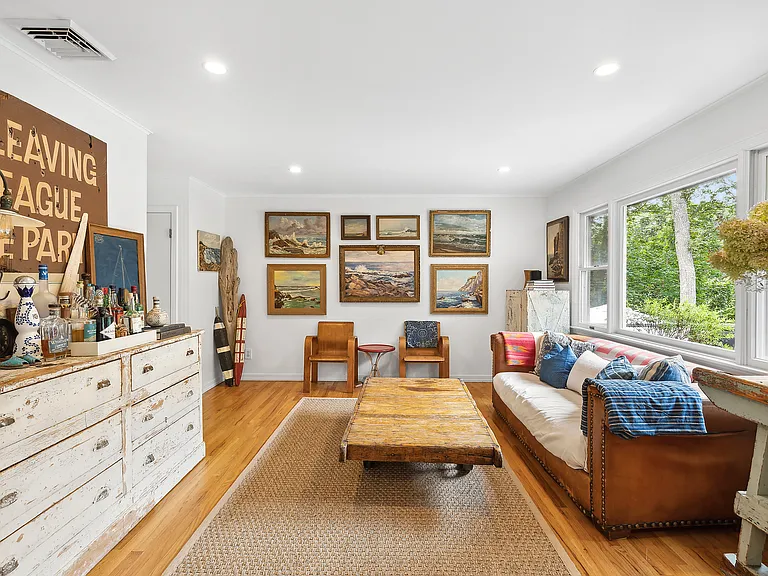 44 Milina Dr — Photo 7