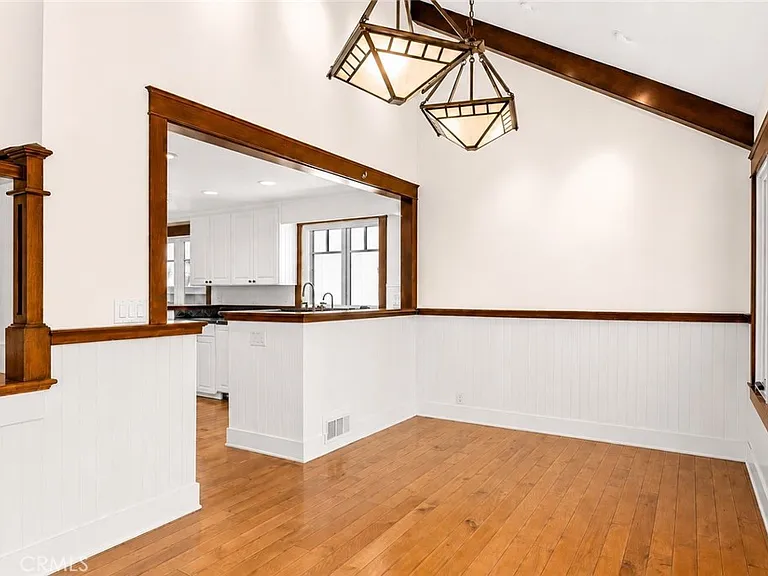 624 Poppy Ave — Photo 8