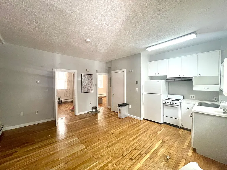 18 Garden St #2 — Photo 2