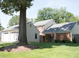 1815 E Regents Park Rd, Crofton, MD 21114